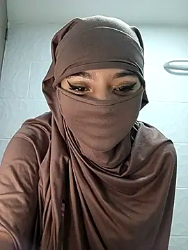 Snapshot of Samira_1 chatting on July 2026 11:21:02 PM Samira 1 online show from July 2026 11:21:02 PM