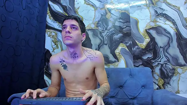 Snapshot of boy_max_latin chatting on June 2026 07:15:02 PM boy max latin online show from June 2026 07:15:02 PM
