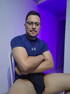 Snapshot of ORTIZ96hot chatting on July 2026 03:21:01 AM ORTIZ96hot online show from July 2026 03:21:01 AM