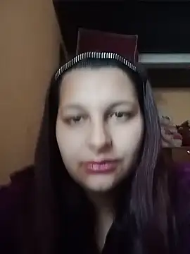 Reginanoir online show from May 2026 11:28:02 AM
