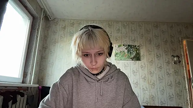 Snapshot of FatimahFroman chatting on May 2026 06:09:01 PM FatimahFroman online show from May 2026 06:09:01 PM
