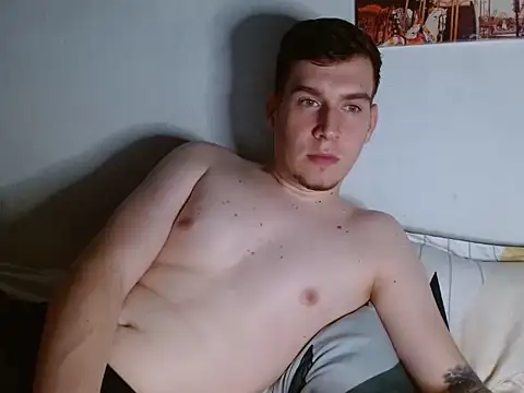 magicfantasy77 online show from June 2026 11:05:01 PM