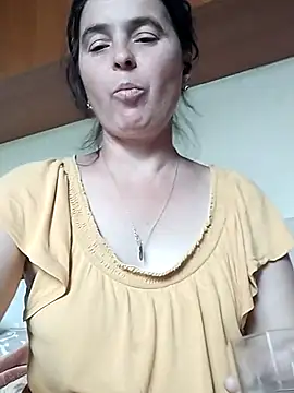 Snapshot of AniaCool77 chatting on July 2026 09:02:01 AM AniaCool77 online show from July 2026 09:02:01 AM
