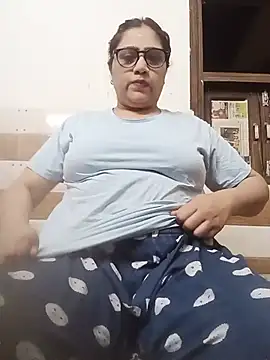 yourchahat27 online show from June 2026 06:42:01 PM
