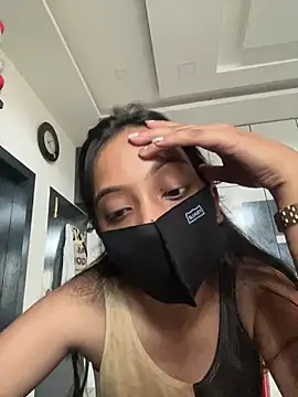 Snapshot of livia_dolls chatting on June 2026 10:39:01 AM livia dolls online show from June 2026 10:39:01 AM
