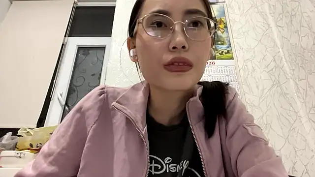 VickieTrudo online show from June 2026 08:10:02 PM