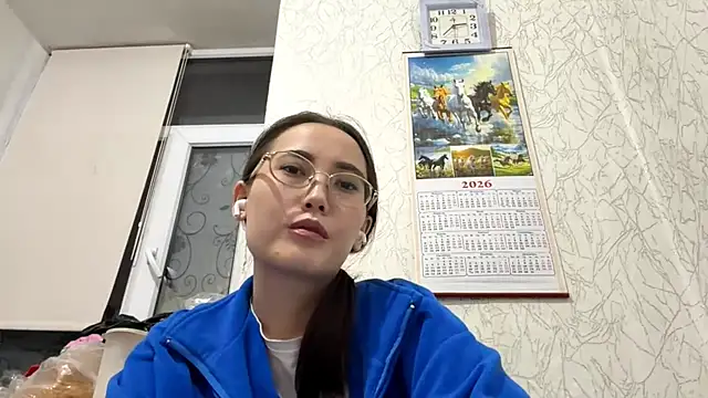 VickieTrudo online show from June 2026 09:39:01 PM