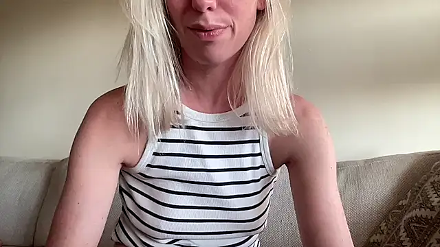 SkinnyMilf online show from June 2026 07:08:02 PM