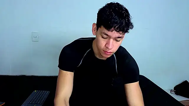 Luke Muscle online show from June 2026 01:13:01 PM
