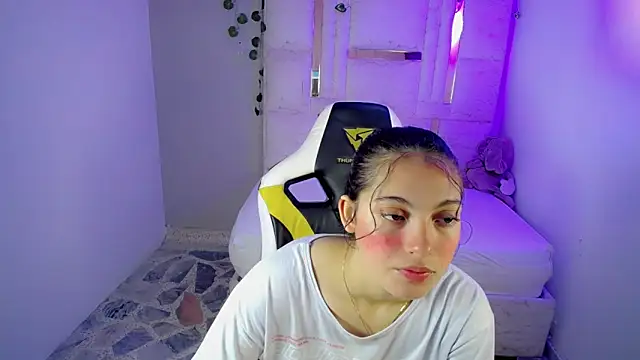Dolce more online show from May 2026 12:22:01 PM