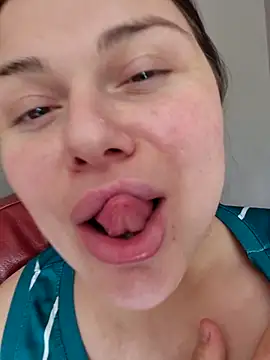 Snapshot of Alice_9 chatting on May 2026 02:15:02 PM Alice 9 online show from May 2026 02:15:02 PM