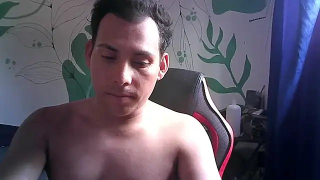 Latinos2411 online show from June 2026 05:40:02 PM