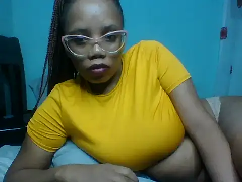 Tatianaluu online show from May 2026 06:21:02 AM