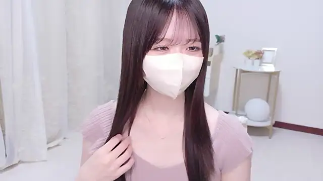 Yuinyaaa online show from July 2026 07:23:02 AM