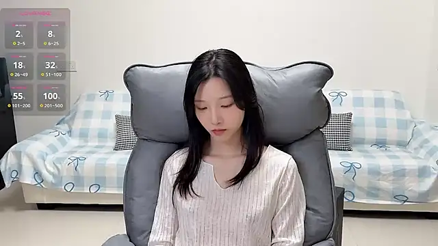 jiajia girl online show from July 2026 01:26:01 PM