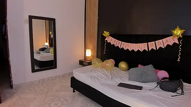 twodolls18 online show from May 2026 05:04:01 AM