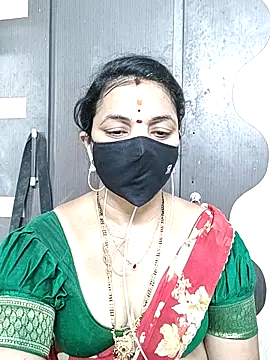Snapshot of Leela_555 chatting on June 2026 02:24:01 AM Leela 555 online show from June 2026 02:24:01 AM