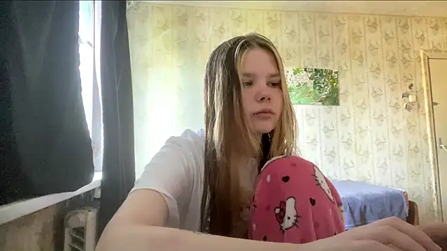 SusanaLeichty online show from July 2026 03:15:02 PM