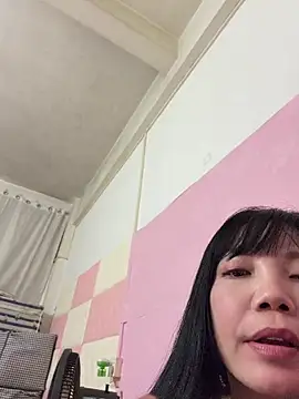 Snapshot of qinqin520 chatting on July 2026 08:57:02 PM qinqin520 online show from July 2026 08:57:02 PM