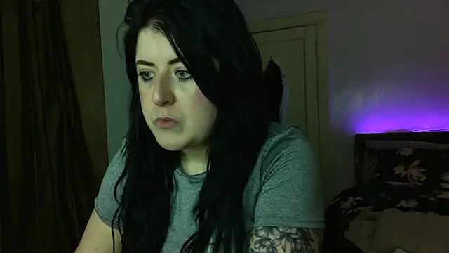 LucyLou31 online show from July 2026 08:45:02 PM