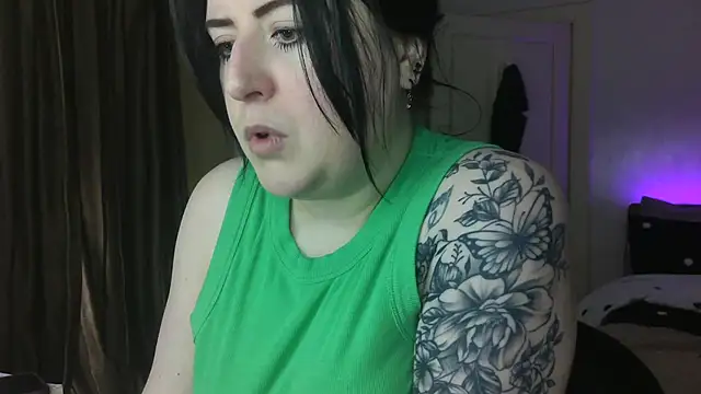 LucyLou31 online show from August 2026 07:01:02 PM