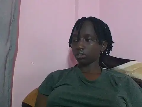 Snapshot of sexxydimples chatting on June 2026 02:33:01 PM sexxydimples online show from June 2026 02:33:01 PM