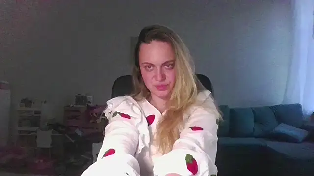 MyauAlice online show from June 2026 07:07:01 PM