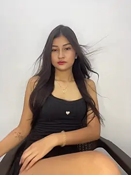 Snapshot of Aylin-fire chatting on June 2026 06:28:02 PM Aylin-fire online show from June 2026 06:28:02 PM