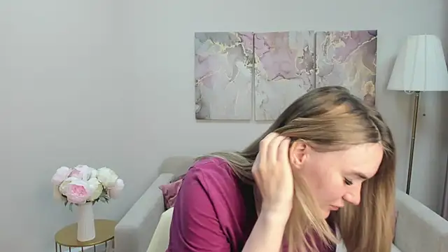 RoxyReignn online show from May 2026 10:51:02 PM