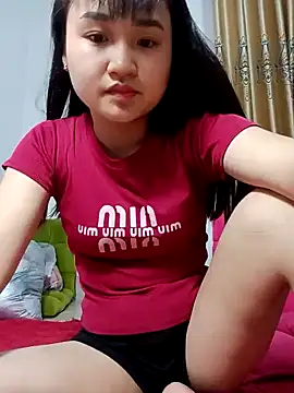 Snapshot of Showmeplaytoy chatting on May 2026 04:57:01 PM Showmeplaytoy online show from May 2026 04:57:01 PM