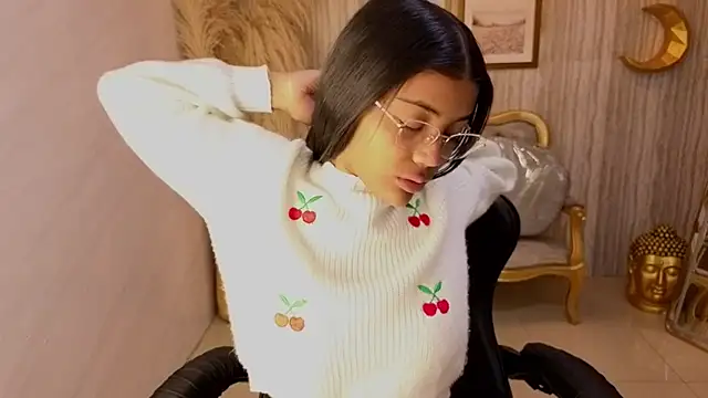 Snapshot of valentina_gomez_s chatting on July 2026 12:33:01 PM valentina gomez s online show from July 2026 12:33:01 PM
