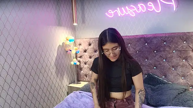 AntonellaRosex online show from June 2026 11:34:02 AM