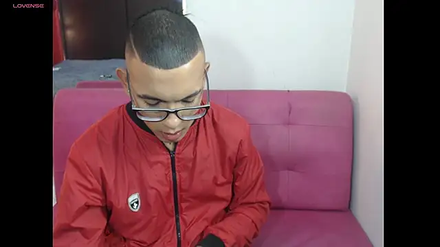 maximiliano hotdevil online show from June 2026 02:57:02 AM