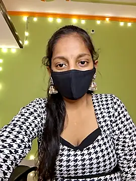 Snapshot of Miss_Aaisha chatting on June 2026 08:36:02 AM Miss Aaisha online show from June 2026 08:36:02 AM