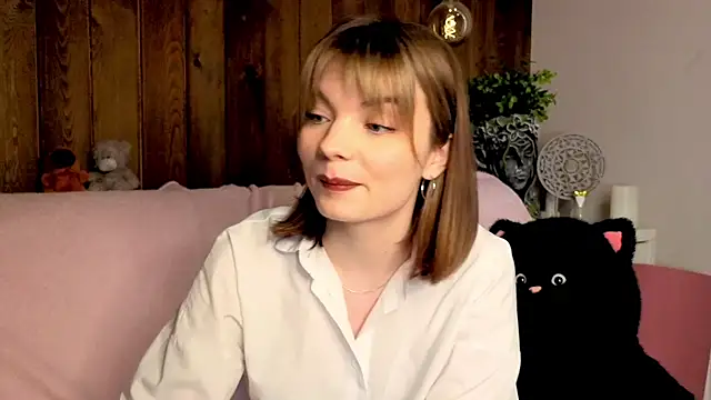 IvoryPesante online show from May 2026 07:59:02 PM