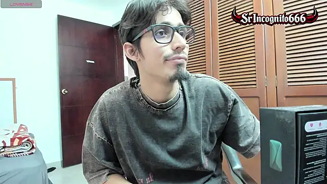 SrIncognito666 online show from July 2026 05:49:02 PM