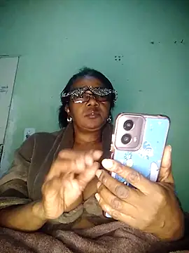 zeebighips online show from June 2026 12:06:01 AM
