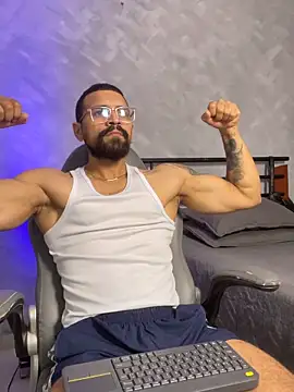 RoccoSaenz online show from June 2026 07:48:01 PM