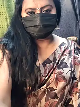 Snapshot of Meera_mia chatting on June 2026 07:15:02 PM Meera mia online show from June 2026 07:15:02 PM