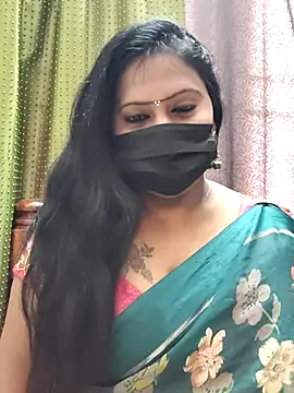Snapshot of Meera_mia chatting on June 2026 09:22:02 AM Meera mia online show from June 2026 09:22:02 AM