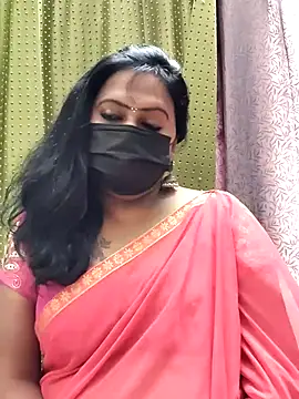 Snapshot of Meera_mia chatting on July 2026 08:07:01 AM Meera mia online show from July 2026 08:07:01 AM