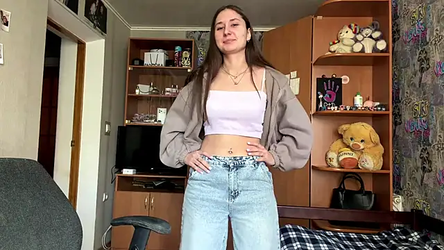 HoneyKittyk online show from June 2026 11:45:02 AM