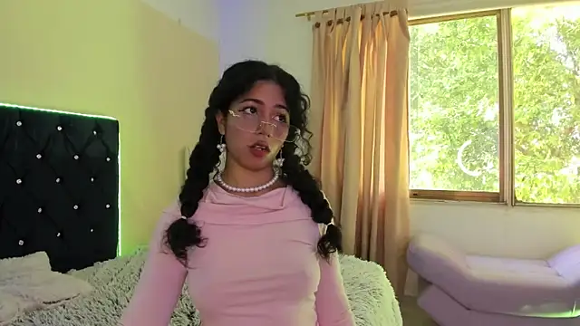 Nadia-Monroe online show from June 2026 12:03:02 PM