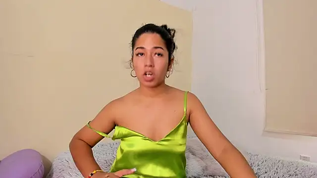 Nadia-Monroe online show from June 2026 12:09:02 PM