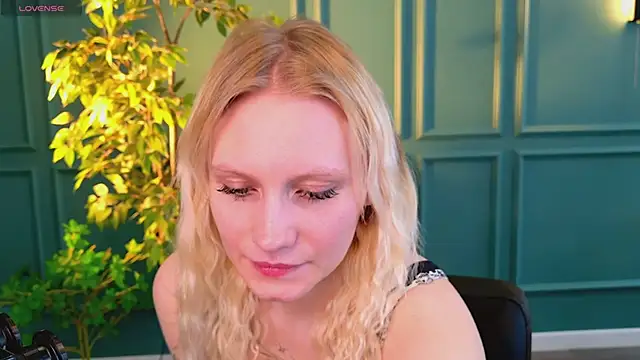 haleybooo online show from May 2026 05:59:01 AM