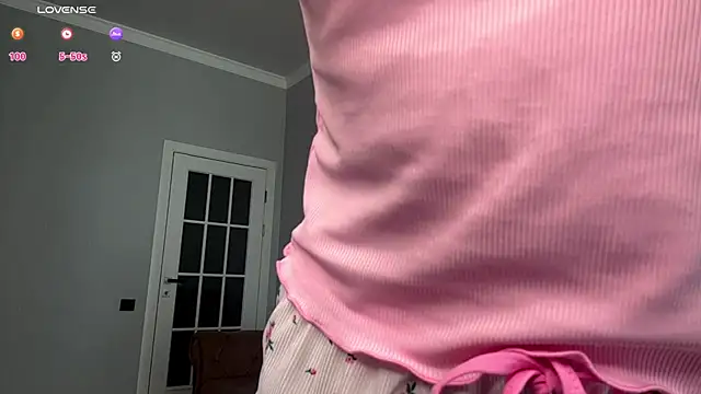 mistybunnyy online show from June 2026 10:08:02 AM