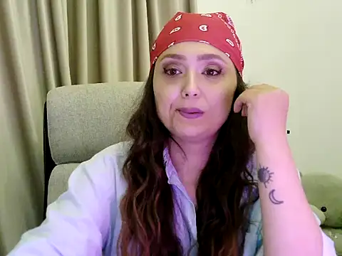 Lola Creolla online show from June 2026 03:14:02 PM