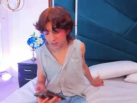 ConnorMontiel online show from June 2026 08:22:02 PM