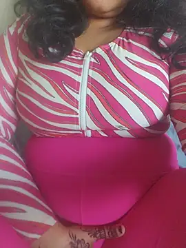 habibiforyou81 online show from May 2026 12:41:01 AM
