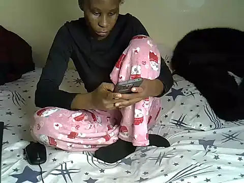 Snapshot of Sexxymir_ chatting on June 2026 06:13:02 PM Sexxymir online show from June 2026 06:13:02 PM